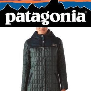 EUC PATAGONIA WOMEN'S RECYCLED DOWN HOODED COAT